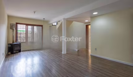 Casa com 5 quartos à venda na Rua Professor Antônio Peyrouton Louzada, 18, Jardim Carvalho, Porto Alegre, 266 m2 por R$ 730.000