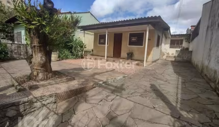 Casa com 2 quartos à venda na Rua Frei Germano, 126, Partenon, Porto Alegre, 80 m2 por R$ 424.000