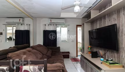 Casa em condomínio fechado com 3 quartos à venda na Rua Dorival Castilhos Machado, 116, Aberta dos Morros, Porto Alegre, 52 m2 por R$ 250.000