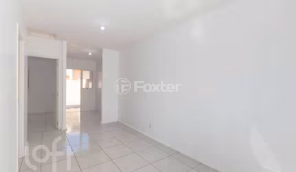 Casa com 2 quartos à venda na Rua Trinta e Três, 12, Parque da Matriz, Cachoeirinha, 44 m2 por R$ 250.000