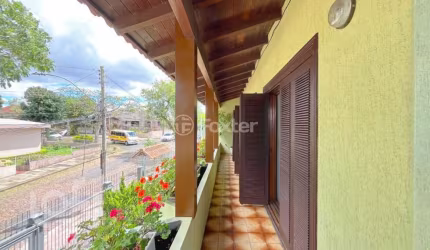 Casa com 4 quartos à venda na Rua Professor José Maria Rodrigues, 58, Vila Ipiranga, Porto Alegre, 302 m2 por R$ 1.140.000