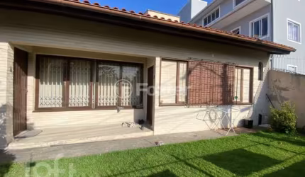 Casa com 4 quartos à venda na Rua Atahualpa de Andrade, 642, Jardim Atlântico, Florianópolis, 166 m2 por R$ 720.000