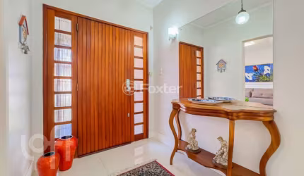 Casa com 6 quartos à venda na Rua de Souza Júnior, 103, Medianeira, Porto Alegre, 365 m2 por R$ 1.800.000