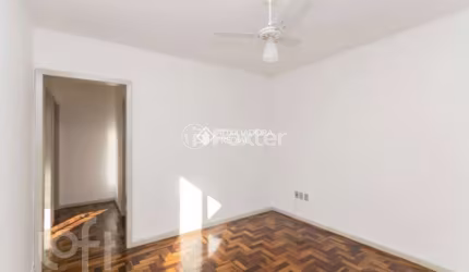 Apartamento com 2 quartos à venda na Avenida Brasil, 1471, Navegantes, Porto Alegre, 61 m2 por R$ 220.000