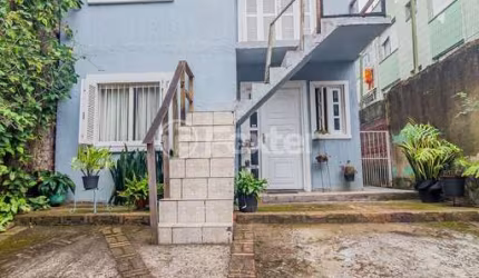 Casa com 3 quartos à venda na Rua Barão de Tramandaí, 254, Passo da Areia, Porto Alegre, 200 m2 por R$ 550.000