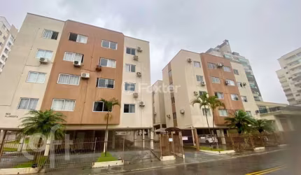 Apartamento com 2 quartos à venda na Rua Caetana Alves Leite, 13, Nossa Senhora do Rosário, São José, 62 m2 por R$ 395.000