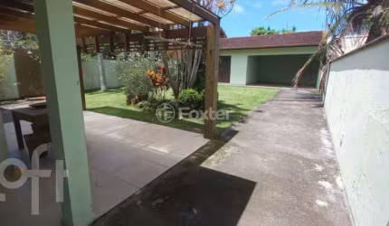 Casa com 3 quartos à venda na Rua Jardim dos Eucaliptos, 639, Campeche, Florianópolis, 153 m2 por R$ 1.690.000