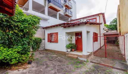 Casa comercial com 1 sala à venda na Rua Humberto de Campos, 155, Santo Antônio, Porto Alegre, 183 m2 por R$ 509.000