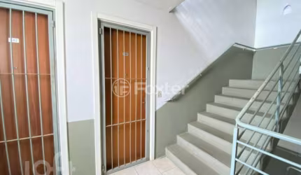 Apartamento com 2 quartos à venda na Avenida do Nazario, 5114, Olaria, Canoas, 47 m2 por R$ 90.000