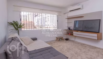 Apartamento com 2 quartos à venda na Rua Professor Freitas e Castro, 831, Azenha, Porto Alegre, 73 m2 por R$ 290.000
