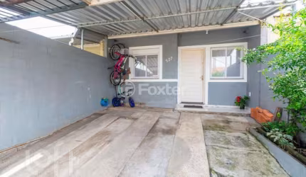 Casa com 2 quartos à venda na Rua Graciano Silva Machado, 527, Jardim Betânia, Cachoeirinha, 44 m2 por R$ 234.000