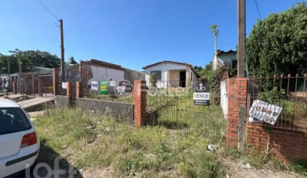 Casa com 2 quartos à venda na Rua Itapetininga, 580, São Judas Tadeu, Gravataí, 30 m2 por R$ 250.000