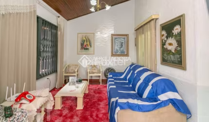 Casa com 3 quartos à venda na Rua Doutor Osvaldo Degrazia, 300, Costa e Silva, Porto Alegre, 180 m2 por R$ 350.000