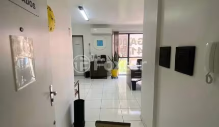 Sala comercial com 1 sala à venda na Rua Marcílio Dias, 1261, Centro, Novo Hamburgo, 32 m2 por R$ 190.000