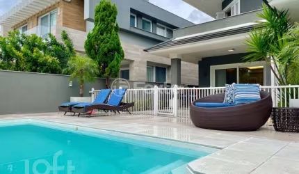 Casa em condomínio fechado com 4 quartos à venda na Rua Monte Castelo, 2007, Marechal Rondon, Canoas, 301 m2 por R$ 3.699.000