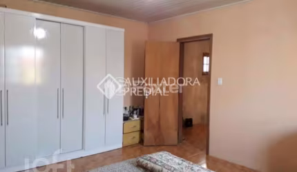 Casa com 4 quartos à venda na Rua Doutor Décio Martins Costa, 915, Vila Eunice Nova, Cachoeirinha, 184 m2 por R$ 477.000