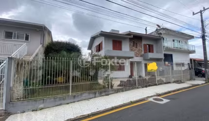 Casa com 4 quartos à venda na Rua Capitão Pedro Leite, 745, Barreiros, São José, 200 m2 por R$ 850.000