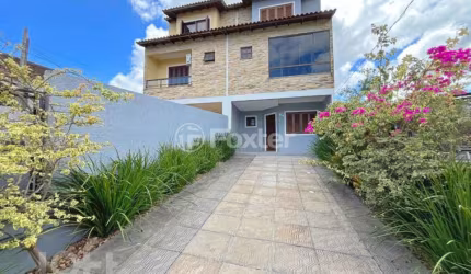Casa com 3 quartos à venda na Rua dos Carijós, 324, Espírito Santo, Porto Alegre, 187 m2 por R$ 699.000