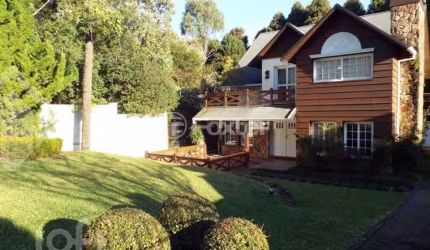 Casa com 5 quartos à venda na Rua Luís Gali, 471, Parque das Hortênsias, Canela, 265 m2 por R$ 2.800.000