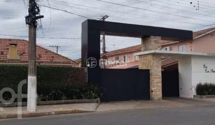 Casa com 2 quartos à venda na Rua Boa Esperança, 2095, Rio Branco, Canoas, 46 m2 por R$ 174.000