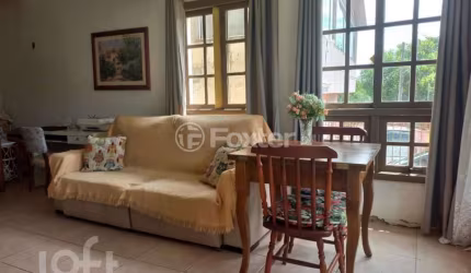 Casa com 3 quartos à venda na Rua Doutor Irineu Torres de Vasconcelos, 65, Vila João Pessoa, Porto Alegre, 200 m2 por R$ 690.000