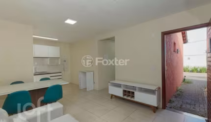 Casa em condomínio fechado com 2 quartos à venda na Rua B, 376, Olaria, Canoas, 55 m2 por R$ 280.000