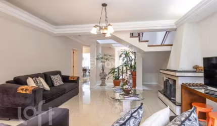 Casa com 4 quartos à venda na Avenida Cai, 865, Cristal, Porto Alegre, 272 m2 por R$ 1.285.000