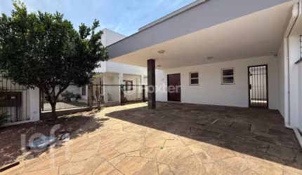 Casa com 4 quartos à venda na Rua Bartolomeu de Gusmão, 351, Fátima, Canoas, 200 m2 por R$ 800.000