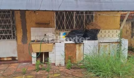 Casa com 3 quartos à venda na Rua Coronel Jaime da Costa Pereira, 190, Partenon, Porto Alegre, 170 m2 por R$ 450.000