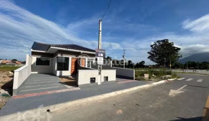 Casa com 2 quartos à venda na Rua Manoel João Garcia, 02, Nova Palhoça, Palhoça, 50 m2 por R$ 325.000
