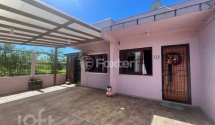 Casa com 2 quartos à venda na Rua Coronel Medeiros, 529, Harmonia, Canoas, 52 m2 por R$ 282.000