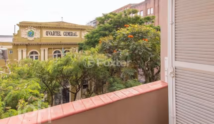 Apartamento com 3 quartos à venda na Rua dos Andradas, 515, Centro Histórico, Porto Alegre, 71 m2 por R$ 450.000