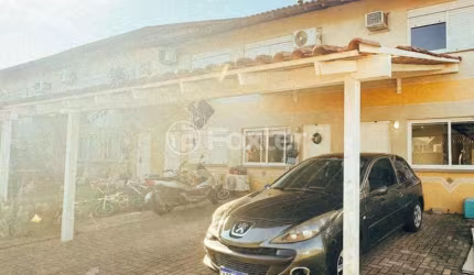 Casa em condomínio fechado com 3 quartos à venda na Rua Doutor Tancredo Neves, 160, Fátima, Canoas, 93 m2 por R$ 375.000