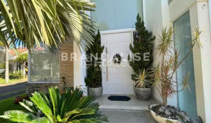 Casa em condomínio fechado com 3 quartos à venda na Avenida Santos Ferreira, 3125, Nossa Senhora das Graças, Canoas, 448 m2 por R$ 2.590.000
