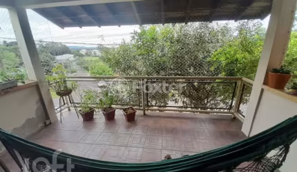 Casa com 3 quartos à venda na Rua Itacolomy, 40, Rondônia, Novo Hamburgo, 179 m2 por R$ 570.000