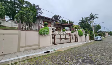 Casa com 3 quartos à venda na Rua Princesa Isabel, 136, Guarani, Novo Hamburgo, 280 m2 por R$ 1.900.000