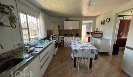 Casa com 3 quartos à venda na Rua Frei Galvão, 448, Rincão da Madalena, Gravataí, 160 m2 por R$ 240.000