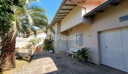 Casa com 3 quartos à venda na Rua do Parque, 555, Padre Reus, São Leopoldo, 211 m2 por R$ 590.000