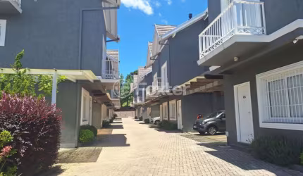 Casa em condomínio fechado com 4 quartos à venda na Rua Vinte E Oito, 217, São José, Canela, 112 m2 por R$ 1.300.000