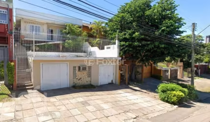 Casa com 3 quartos à venda na Rua Doutor Barbosa Gonçalves, 41, Chácara das Pedras, Porto Alegre, 141 m2 por R$ 900.000