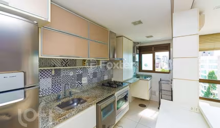 Apartamento com 2 quartos à venda na Avenida Andaraí, 566, Passo da Areia, Porto Alegre, 65 m2 por R$ 630.000
