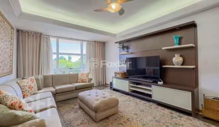 Casa com 5 quartos à venda na Avenida General Barreto Viana, 671, Chácara das Pedras, Porto Alegre, 654 m2 por R$ 3.290.000