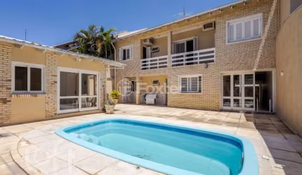 Casa com 5 quartos à venda na Rua Escócia, 51, Marechal Rondon, Canoas, 261 m2 por R$ 2.149.000