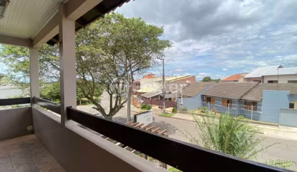 Casa com 3 quartos à venda na Rua Emília Gaúna Bochehin, 512, Parque da Matriz, Cachoeirinha, 193 m2 por R$ 650.750