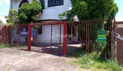 Casa com 3 quartos à venda na Rua Nóbrega, 738, Cristo Rei, São Leopoldo, 317 m2 por R$ 900.000