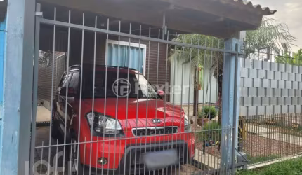 Casa com 2 quartos à venda na Rua Luan Jacoby, 88, Ponta Grossa, Porto Alegre, 90 m2 por R$ 215.000