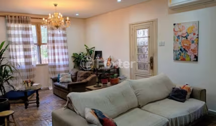 Casa com 3 quartos à venda na Rua Bispo William Thomas, 129, Teresópolis, Porto Alegre, 187 m2 por R$ 530.000