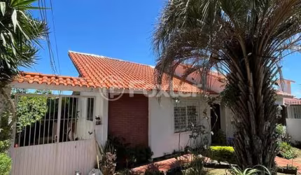 Casa com 3 quartos à venda na Acesso das Rosas, 357, Santa Tereza, Porto Alegre, 63 m2 por R$ 400.000