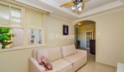 Apartamento com 3 quartos à venda na Rua Moyses Antunes da Cunha, 105, Santo Antônio, Porto Alegre, 60 m2 por R$ 260.000