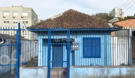 Casa com 3 quartos à venda na Rua São Francisco de Assis, 648, Santo Antônio, Porto Alegre, 363 m2 por R$ 345.000